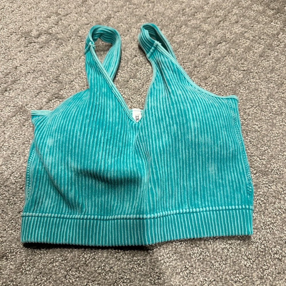 Zenana Outfitters Blue Ribbed Crop Sports Bra